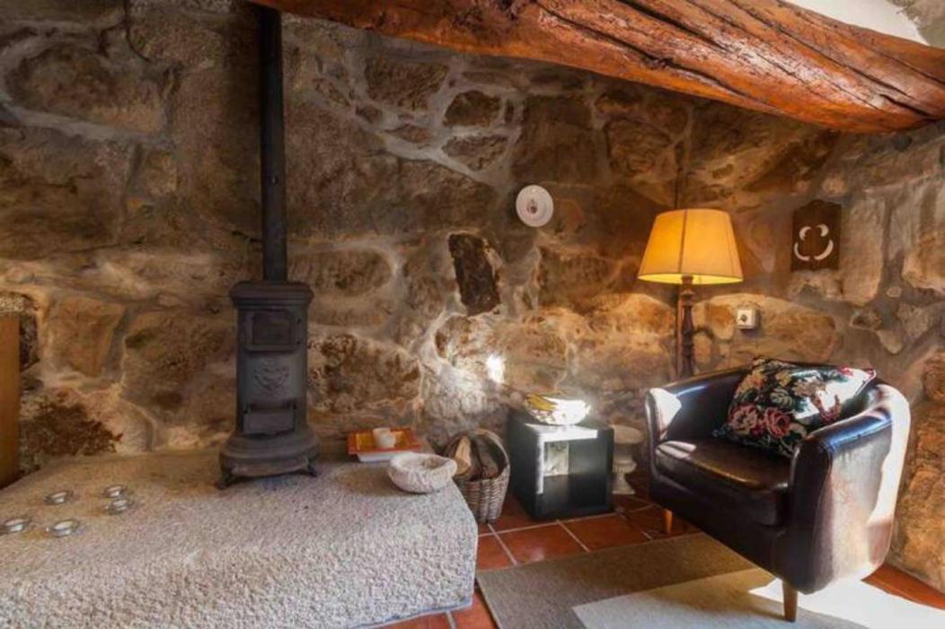 Refugio De Pedra Remoto Em Espadanedo Espadanedo  Экстерьер фото